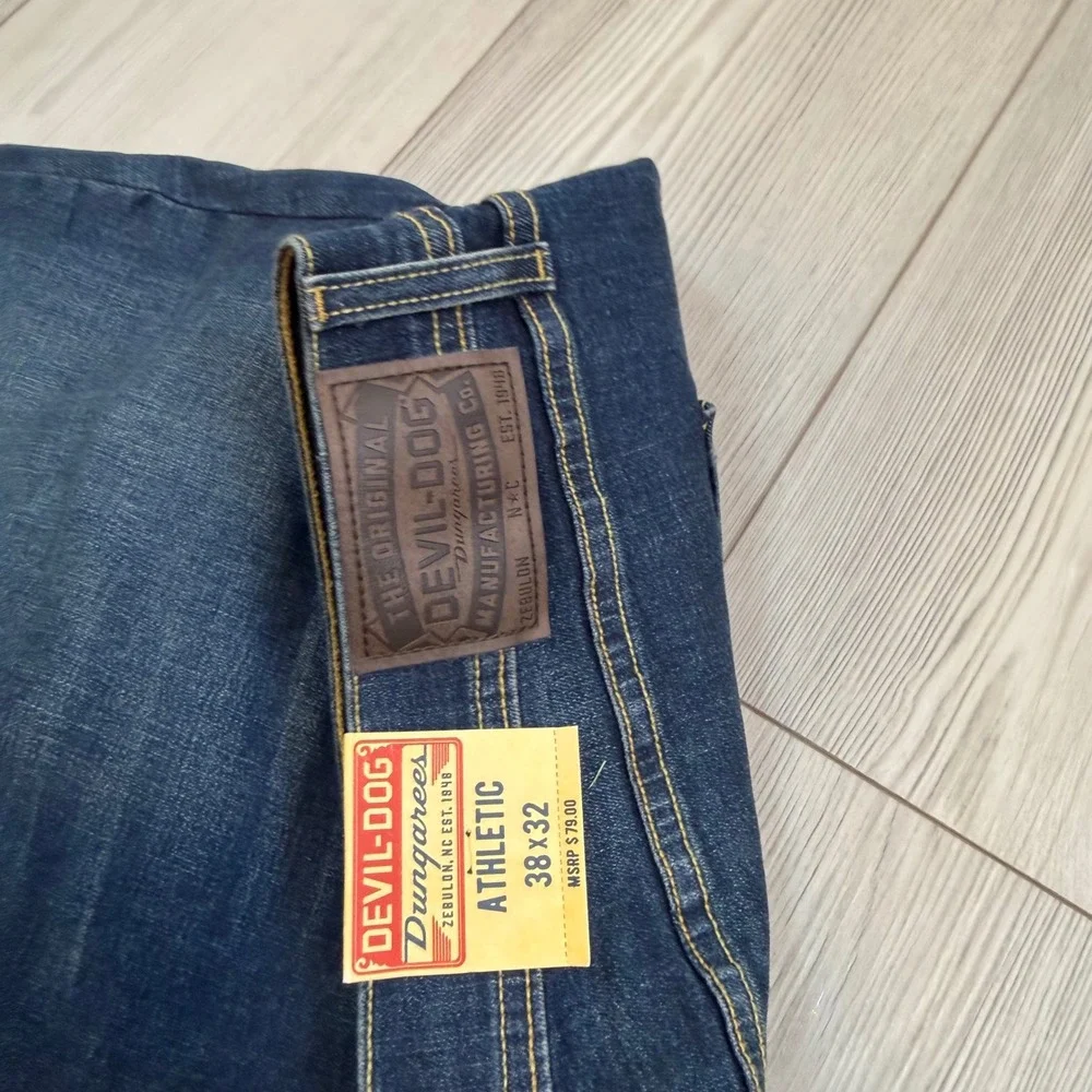 Devil-Dog Dungarees Mens Athletic Fit Tapered Leg Jeans Blue 38x32 NWT DD5001